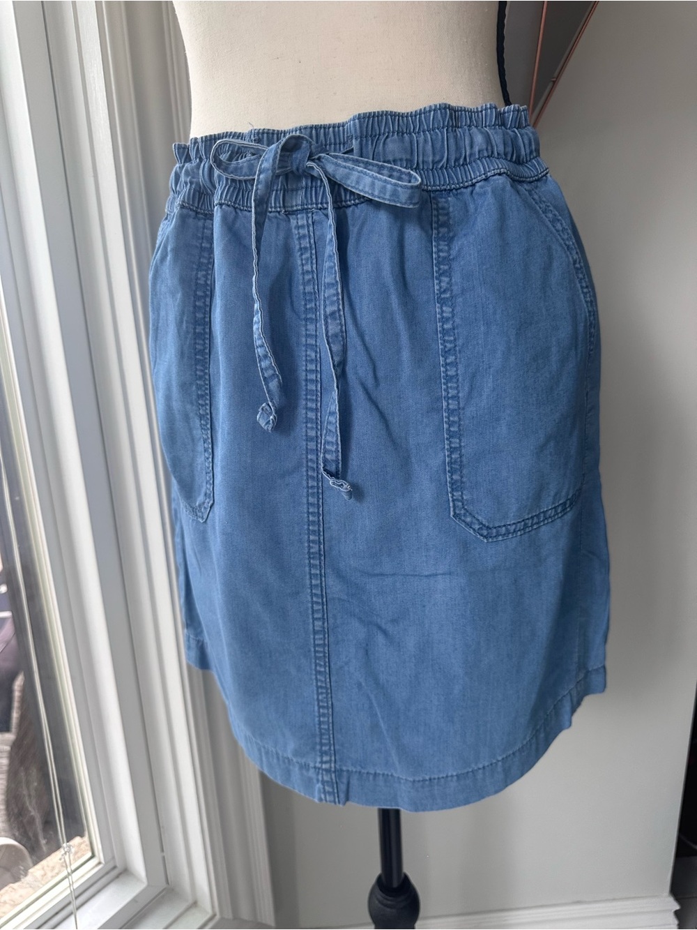 VINTAGE TOMMY HILFIGER Casual Blue Denim Jean Drawstring Mini Skirt Relaxed Sz 4